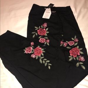 BRAND NEW black black jeggings